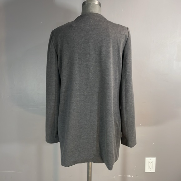 Dalia size large grey blazer NWT classic capsule piece great for workwear - Picture 4 of 17